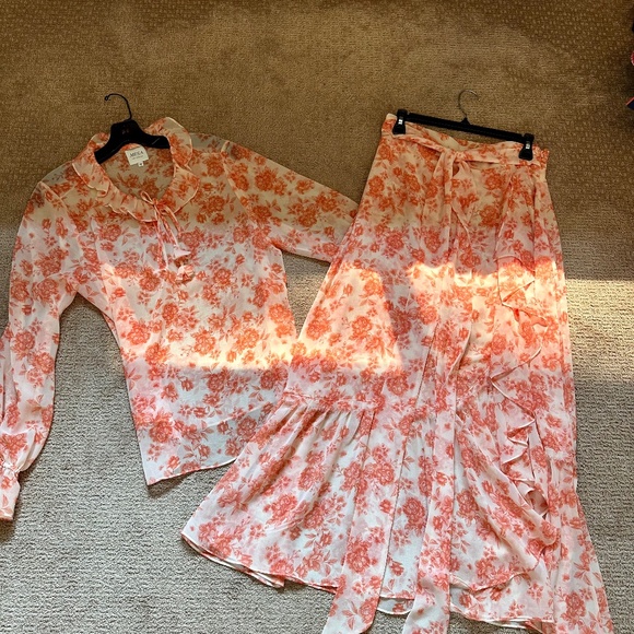 Misa Los Angeles Other - Misa Los Angeles skirt and top set  ⭐️❤️